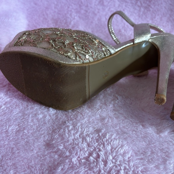 Preloved Ladies Heels - Picture 5 of 16